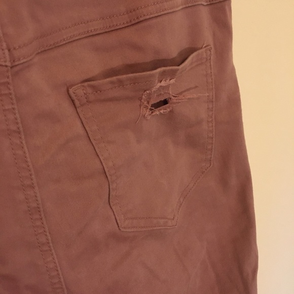 Dusty Pink Distressed Jeggings - Picture 4 of 5